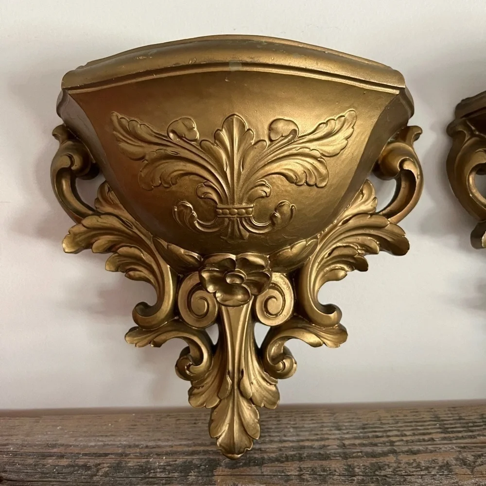 HomeCo ornate gold set of 2 wall pockets